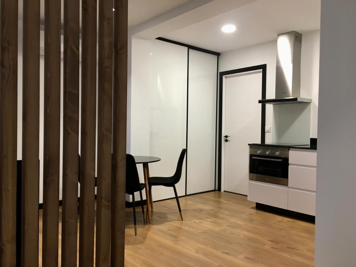 Loft De Diseno Con Balcon Apartment Figueres  Exterior photo